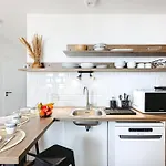 아파트 Les Iles, House *