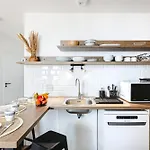 Les Iles, House 아파트