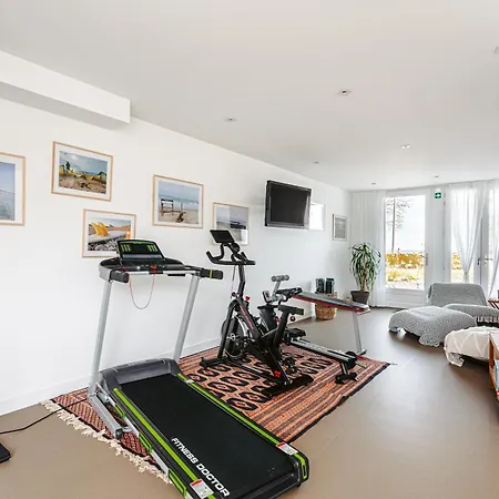 Les Iles, House Apartman *